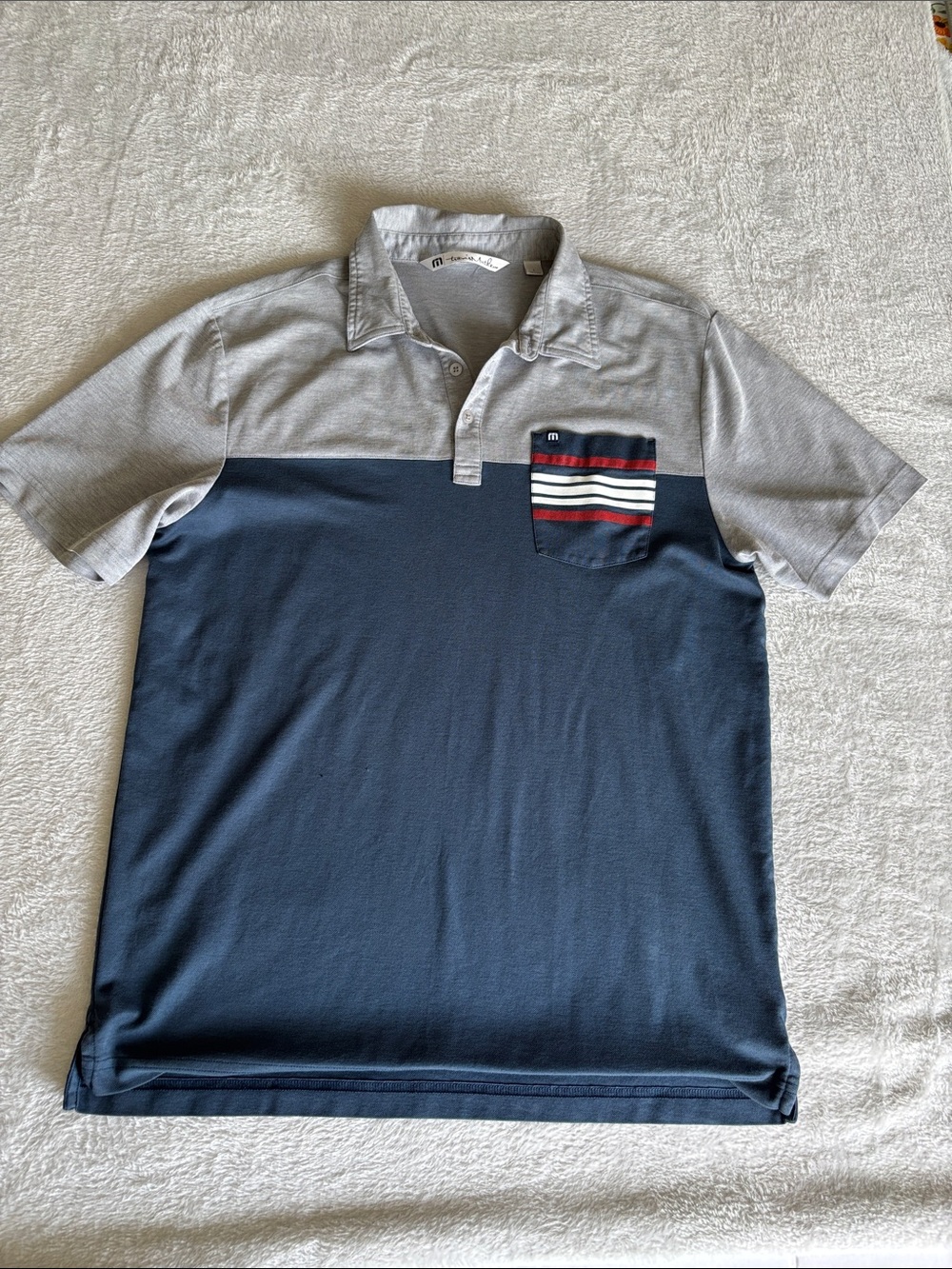 Travis Mathew Navy Light Gray Golf Polo Striped Chest Pocket Men’s Large EUC
